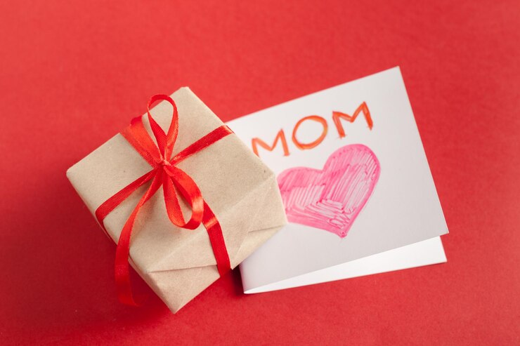 Bijoux Personnalisés pour les Mamans : Des Créations Spéciales pour les Héroïnes du Quotidien